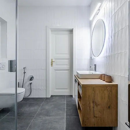 Lovely Loft With Parking By Easybnb Premium * Praga