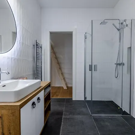 Apartment Elegant Located In The Centre Of