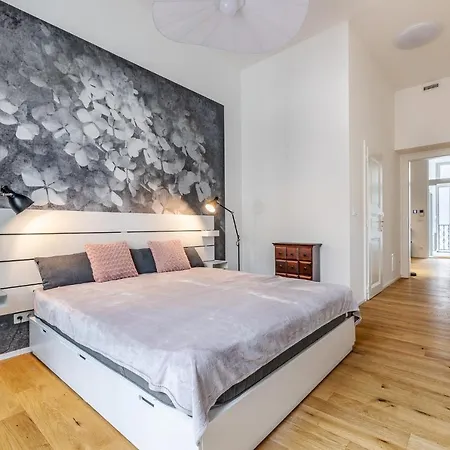Luxury On Wenceslas Square By Easybnb Premium Apartment