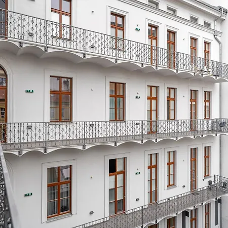 Lovely Loft With Parking By Easybnb Premium Apartamento